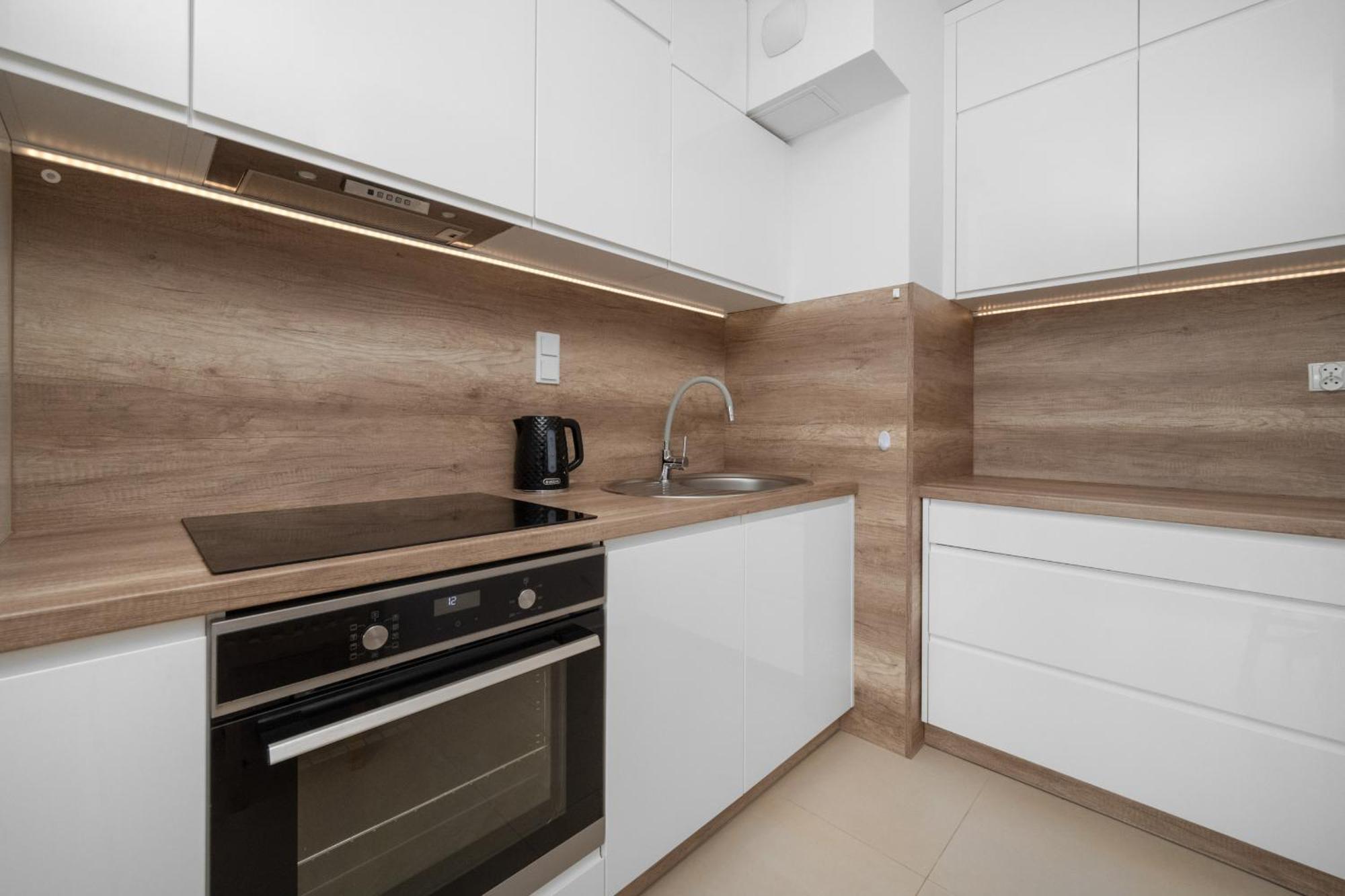 Klasyczny Apartament Z Balkonem We Wroclawiu By Noclegi Renters מראה חיצוני תמונה